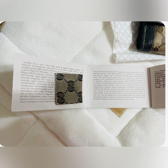 100% Authentic Verified Gucci Large Large D-Ring Hobo Wallet and Key Wallet - Picture 11 of 13